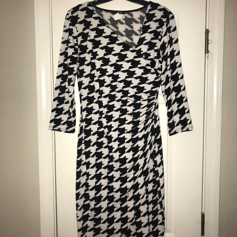 🐘 Houndstooth Wrap dress